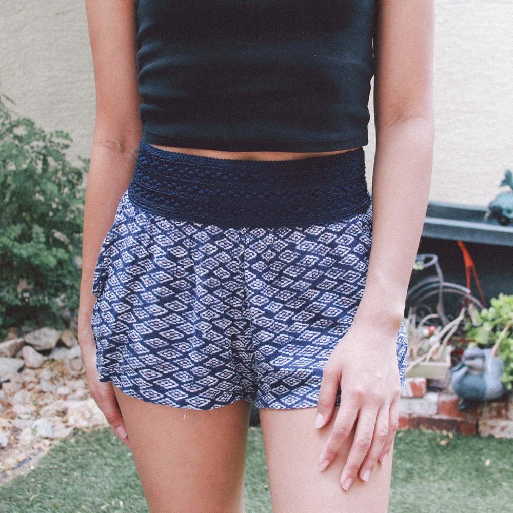 Joe B Blue Printed High-Waisted Flowy Shorts